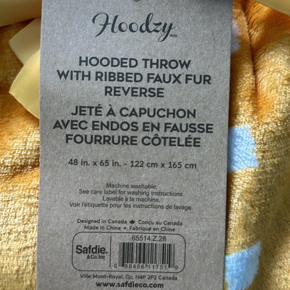Hooded throw! - Picture 2 of 3
